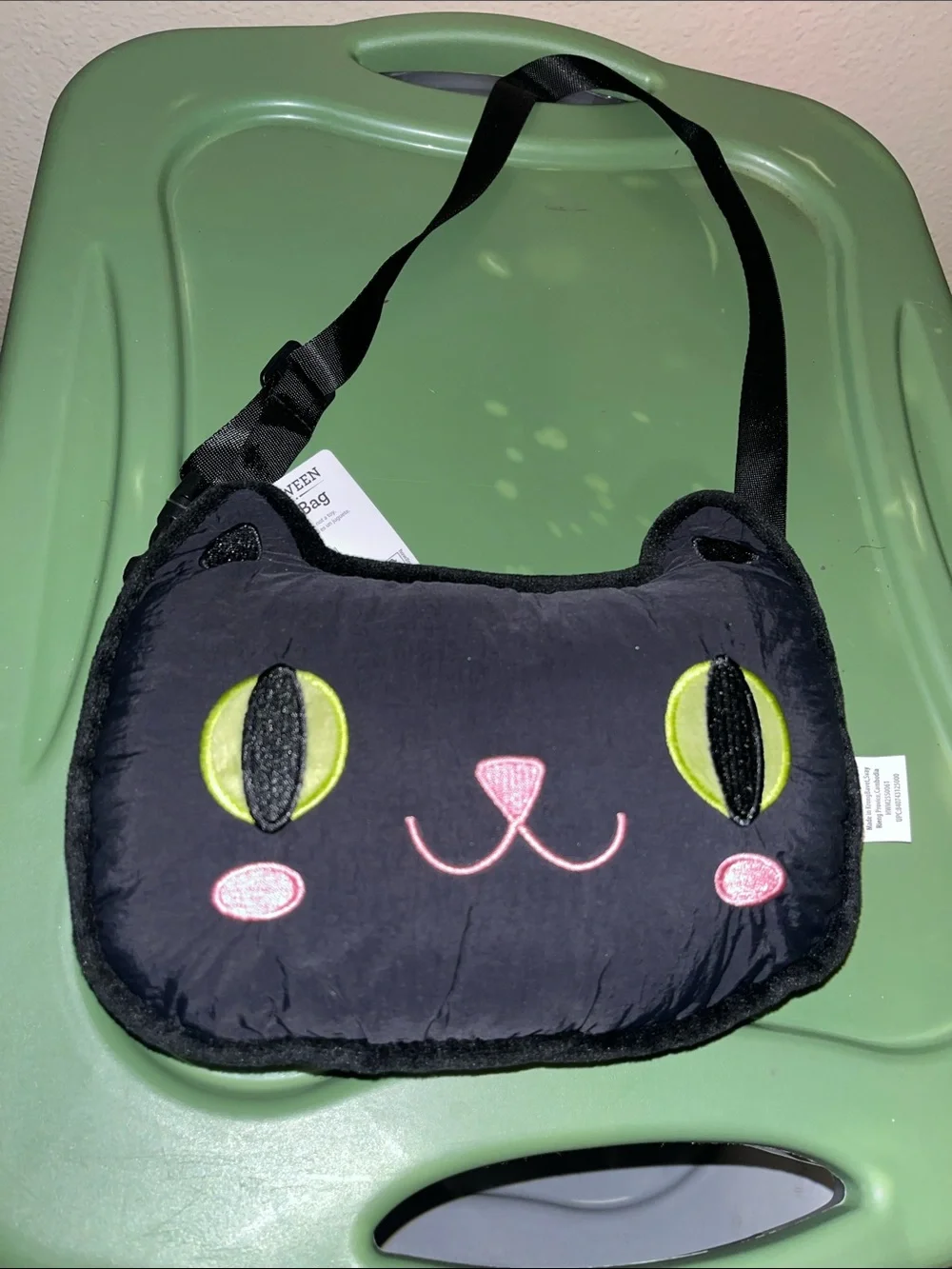HALLOWEEN Black Cat Treat Bag with Green Eyes